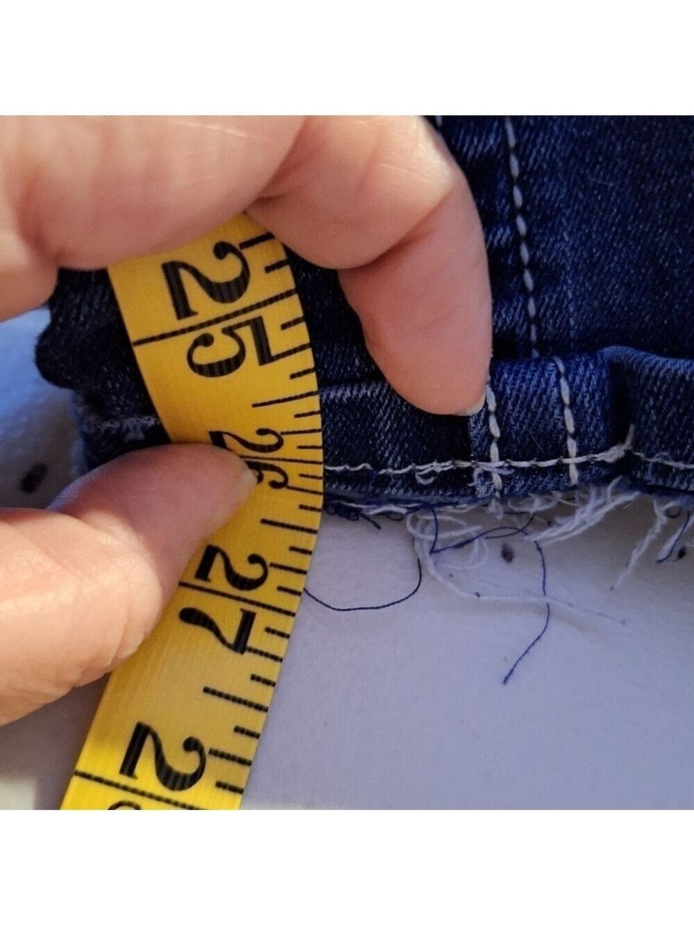 Flamingos Blue Jeans Extra Large Distressed - Picture 5 of 9